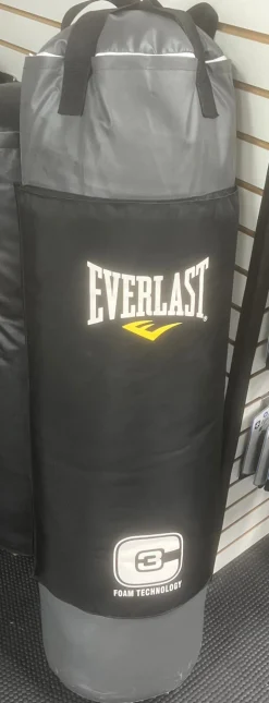 Used Everlast 100LB Boxing Heavy Bag Grey 100 lb