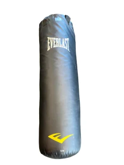 Used Everlast 100LB HEAVY BAG Boxing Heavy Bag Black 100 lb
