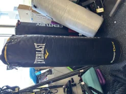 Used Everlast 100LB HEAVY BAG Boxing Heavy Bag Black 100 lb