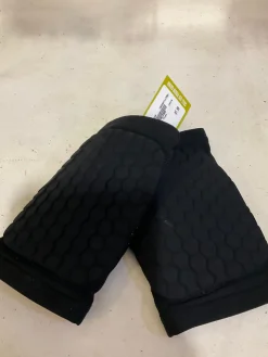 Used FB Knee Pads LG