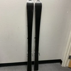 Used Fischer ASPIRE LITE Girls DH Ski/Binding Black 140 cm