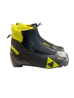 Used Fischer Boys NNN XC Ski Boots Black W 05-05.5 / JR 03.5-04