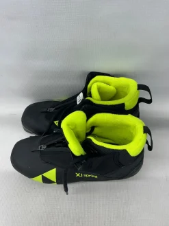 Used Fischer Boys NNN XC Ski Boots Black W 05-05.5 / JR 03.5-04