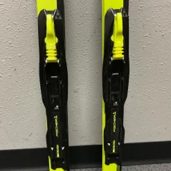 Used Fischer SPRINT CROWN Boys XC Ski/Binding Optic Yellow 100 cm