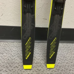 Used Fischer SPRINT CROWN Boys XC Ski/Binding Black And Optic Yellow 110 cm