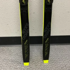 Used Fischer SPRINT CROWN Boys XC Ski/Binding Black And Optic Yellow 140 cm