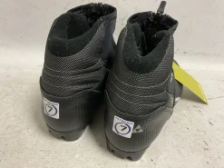 Used Fischer XC PRO Mens NNN XC Ski Boots Black W 07-07.5 / JR 05.5-06
