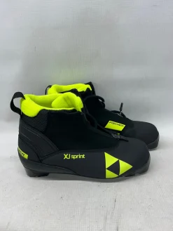 Used Fischer XJ SPRINT Boys NNN XC Ski Boots Black W 05-05.5 / JR 03.5-04
