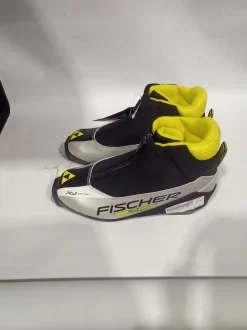 Used Fisher W 06 / JR 04-04.5 Women's Cross Country Ski Boots