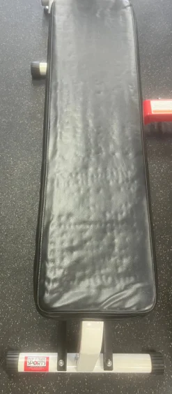 Used FLAT BENCH Flat Bench