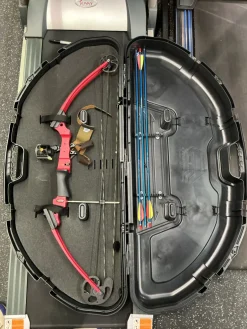 Used GENESIS BOW W/ PLANO CASE Adult Bow