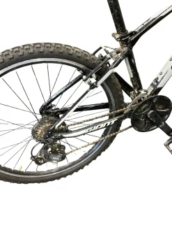Used Giant ATX Mountain Bike Mens Black 33-37cm - 13-14" - XS Frame