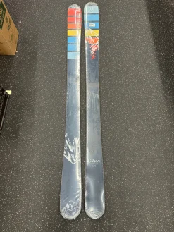 Used GILSON Mens Skis Only None 179 cm