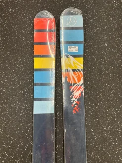 Used GILSON Mens Skis Only None 179 cm
