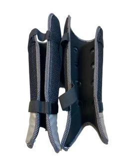 Used Grays G700 FH Shin Guards Black 15"