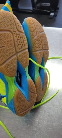 Used Harrow FH Cleats Yellow Senior 5.5