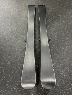 Used Head AMBITION SKIS Mens DH Ski/Binding Yellow 140 cm