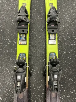 Used Head SUPER SHAPE TEAM Boys DH Ski/Binding Yellow 117 cm