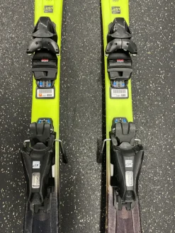 Used Head SUPER SHAPE TEAM Boys DH Ski/Binding Yellow 107 cm
