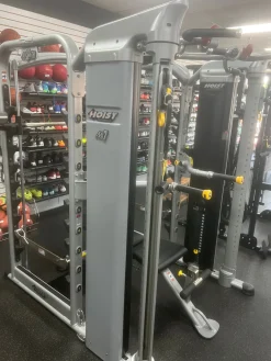 Used Hoist MI7 FUNCTIONAL/SMITH Home Gym w/Plates
