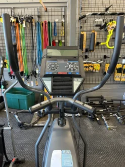 Used Horizon RE7.6 Programmable Elliptical