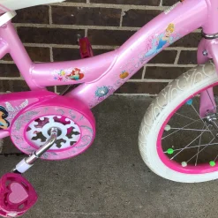 Used Huffy PRINCES 16 IN TRAINING BIKE Training Wheel Bike Girls Pink 16