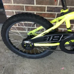 Used Huffy ROCK IT 18 IN BOYS BMX BIKE BMX Bike Boys Yellow 18"