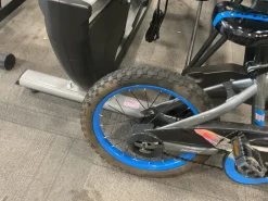 Used Huffy WHIRL Mountain Bike Boys Royal Blue 20