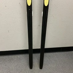 Used INOVIK CLASSIC 500 SKIN Mens XC Ski/Binding 205 cm