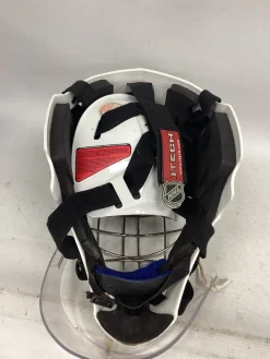 Used Itech GOALIE HELMET Senior Goalie Helmet/Mask White One Size