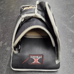 Used Itech RX5 GOALIE BLOCKER Senior Goalie Blocker Black And White
