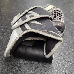 Used Itech RX7 GOALIE CATCH Senior Goalie Catcher Black And White