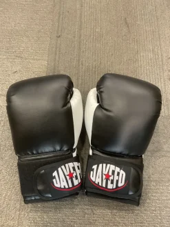 Used JAYEFO BOXING GLOVES Boxing Gloves Black And White Senior
