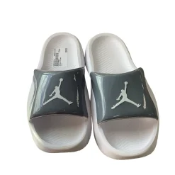 Used Jordan Sandals M