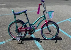 Used Kent LITTLE MISS MATCHED Cruiser Bike Girls Teal 20"