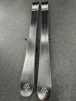 Used Line SUPERNATURAL 92 LITE Mens DH Ski/Binding Black 165 cm