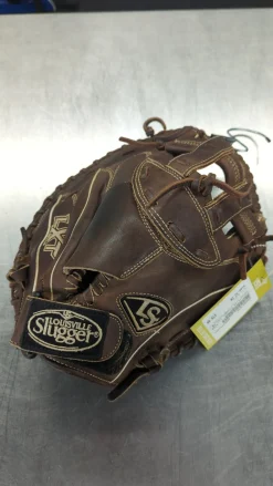 Used Louisville Slugger LXT SB CATCHERS MIT BB/SB Catchers RH Throw Brown 33