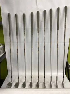 Used LPGA LIGHT AND EASY Womens Package Set RH Brown 13 Piece