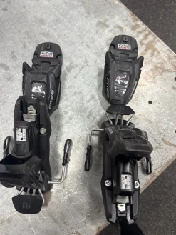 Used Marker FREE Womens DH Bindings Black