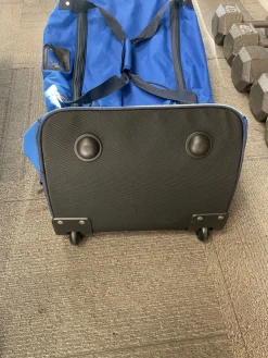Used Maxfli SOFT CASE TRAVEL BAG WHEELED Travel Bag Navy Blue