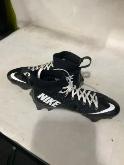 Used Nike Adult FB Cleats Black Senior 7