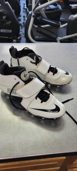 Used Nike Adult FB Cleats White Senior 11