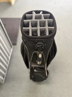Used Nike CART BAG Mens Cart Bag None