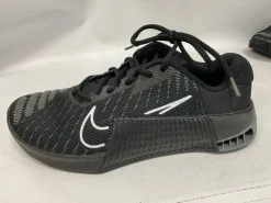 Used Nike Running/X-Train Shoes M