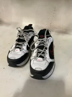 Used Nike Running/X-Train Shoes M