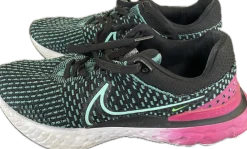 Used Nike Running/X-Train Shoes W