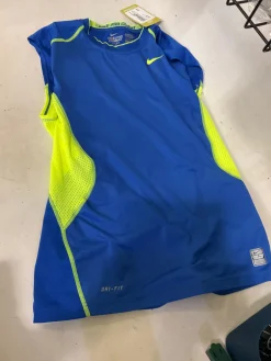 Used Nike Sleeveless Shirt M Royal Blue MD