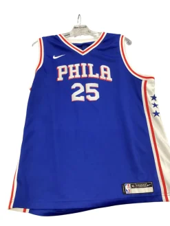 Used Nike Sleeveless Spirit Wear M XL