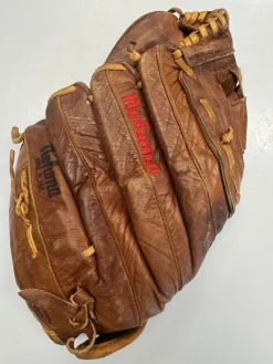 Used Nokona AMG 650K BB/SB Glove RH Throw Brown 13"