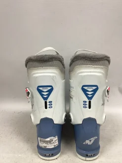 Used Nordica SPEED MACHINE 3 Girls DH Ski Boot Black And Carolina Blue 225 MP - J04.5 - W5.5
